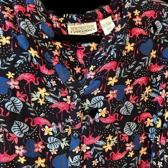 New Direction Woman Long Sleeve Button Blouse Floral & Flamingo Pattern 2X - Picture 5 of 7